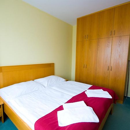 Hotel Smaragd プラハ エクステリア 写真
