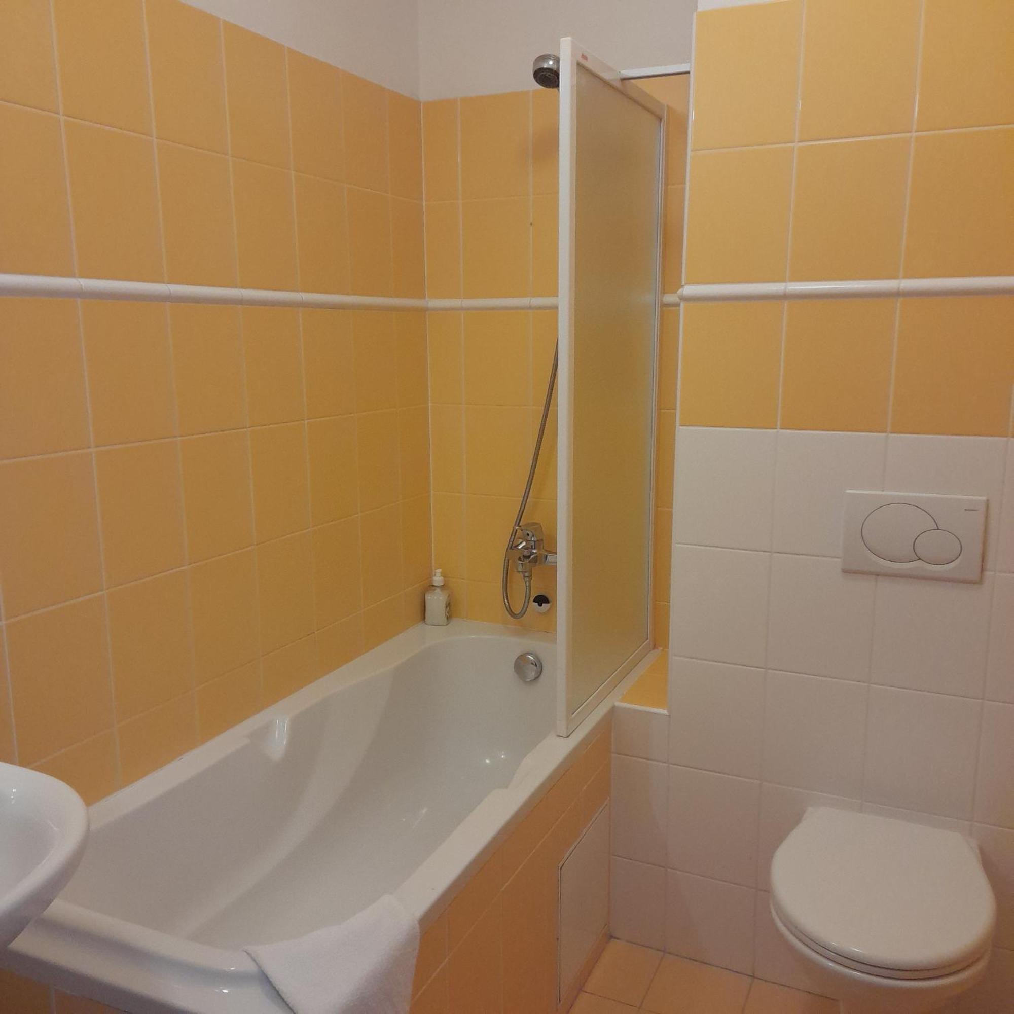 Hotel Smaragd プラハ エクステリア 写真