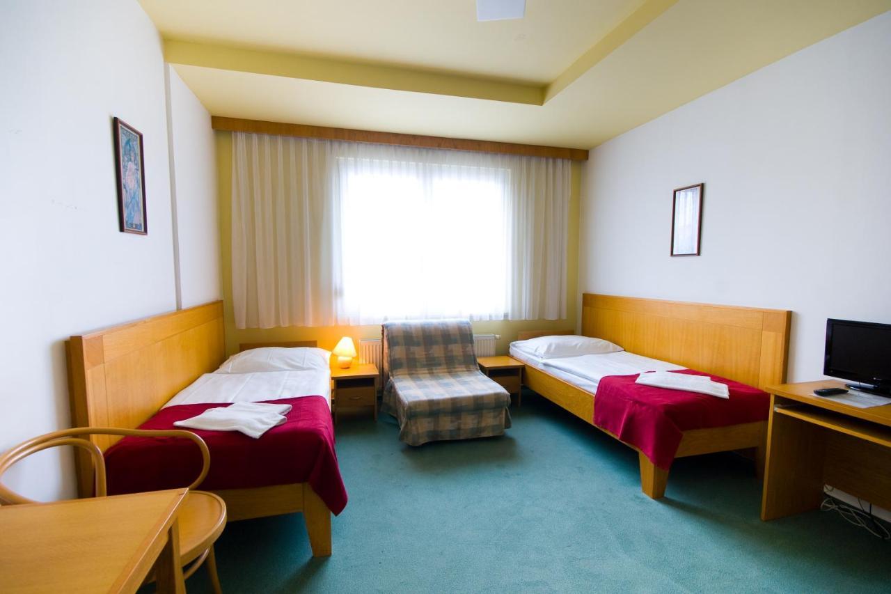 Hotel Smaragd プラハ エクステリア 写真